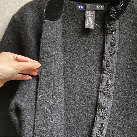 I.B Diffusion wool beaded long sleeve sweater cardigan Sz S - Picture 6 of 10